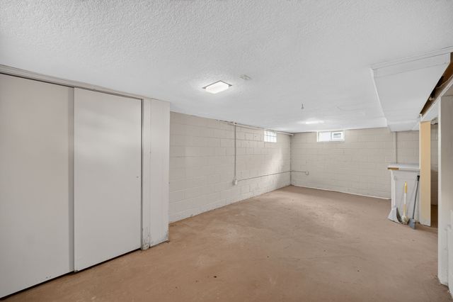 1508 Southlawn Drive, Des Moines, IA 50315