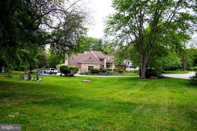 4 E SPRING OAK CIR, Media, PA 19063