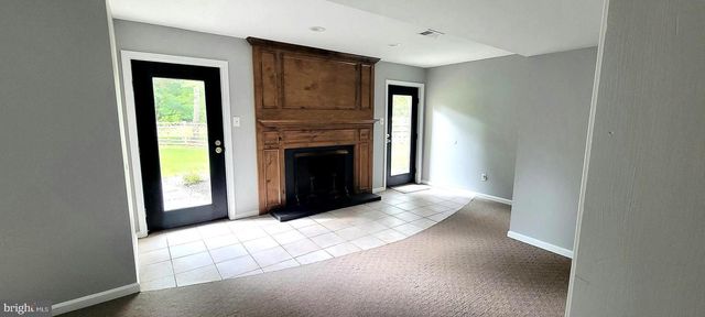 4 E SPRING OAK CIR, Media, PA 19063