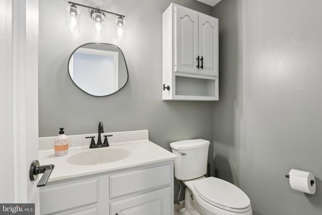 4 E SPRING OAK CIR, Media, PA 19063