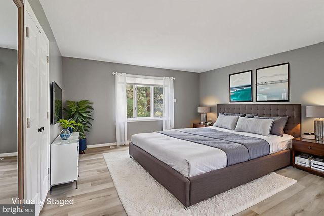 4 E SPRING OAK CIR, Media, PA 19063