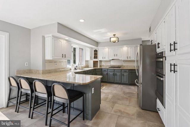 4 E SPRING OAK CIR, Media, PA 19063