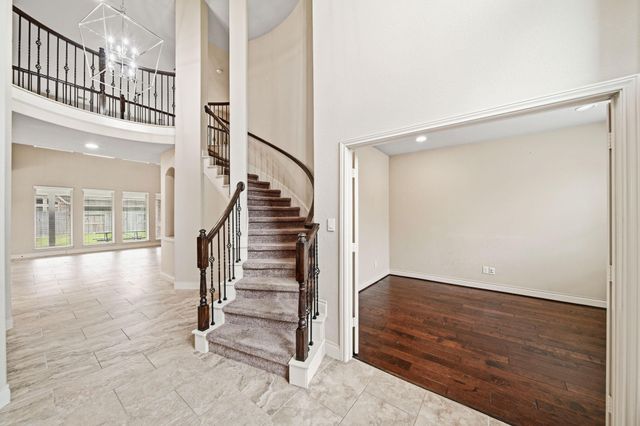 10 Serina Lane, Missouri City, TX 77459