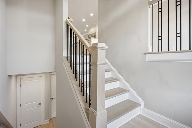 2217 Parkside Glen View 221, Duluth, GA 30097