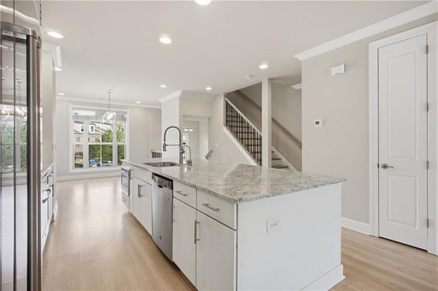 2217 Parkside Glen View 221, Duluth, GA 30097