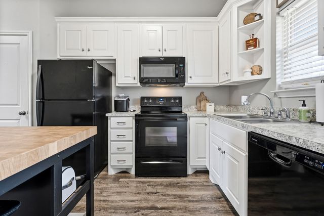 623 N Elkhart Avenue, Lubbock, TX 79416