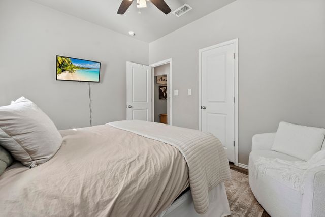 623 N Elkhart Avenue, Lubbock, TX 79416