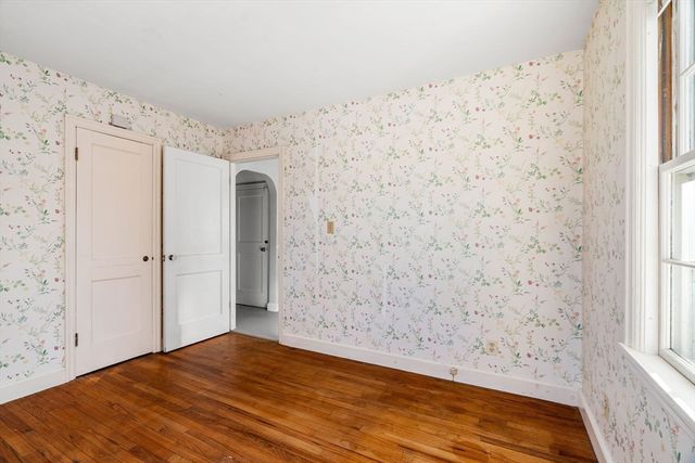 122 Beech St, Lowell, MA 01850