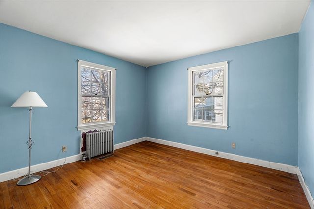 122 Beech St, Lowell, MA 01850