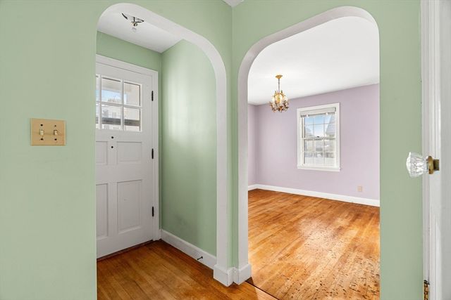 122 Beech St, Lowell, MA 01850