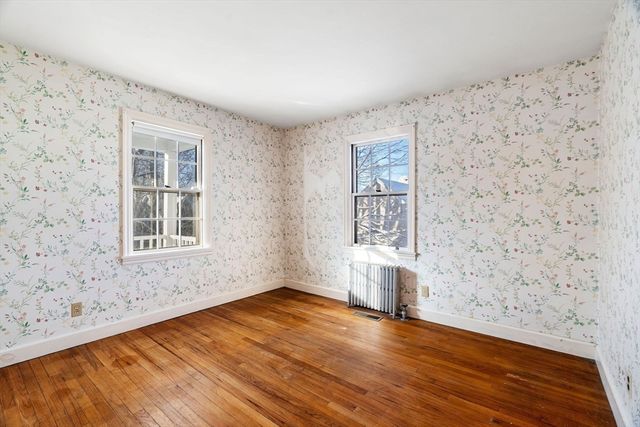 122 Beech St, Lowell, MA 01850