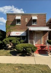 10217 S Prairie Avenue, Chicago, IL 60628