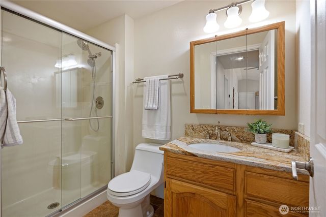 261 E Rainier Court, Allyn, WA 98524