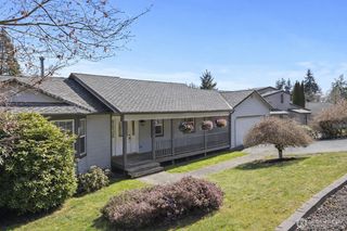 261 E Rainier Court, Allyn, WA 98524