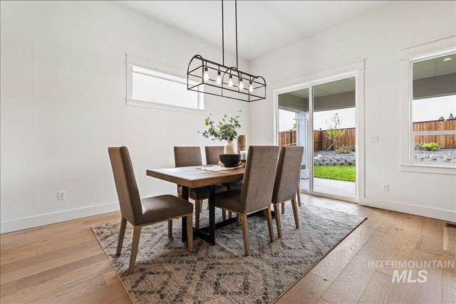 6392 W Sollas Ct, Eagle, ID 83616