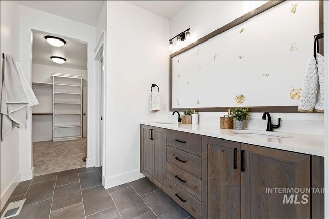 6392 W Sollas Ct, Eagle, ID 83616