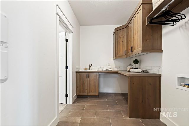 6392 W Sollas Ct, Eagle, ID 83616