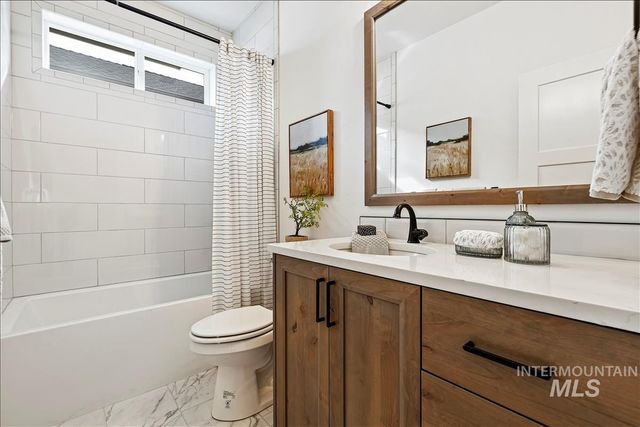 6392 W Sollas Ct, Eagle, ID 83616