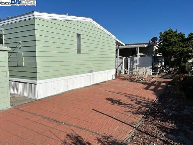 29133 De La Cruz Road, Hayward, CA 94544