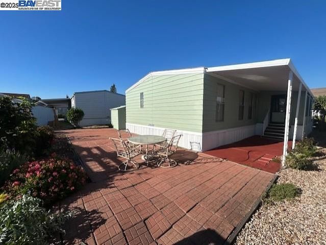 29133 De La Cruz Road, Hayward, CA 94544