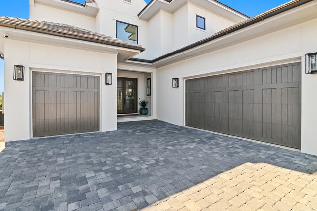 4572 Sailmaker Lane, Destin, FL 32541