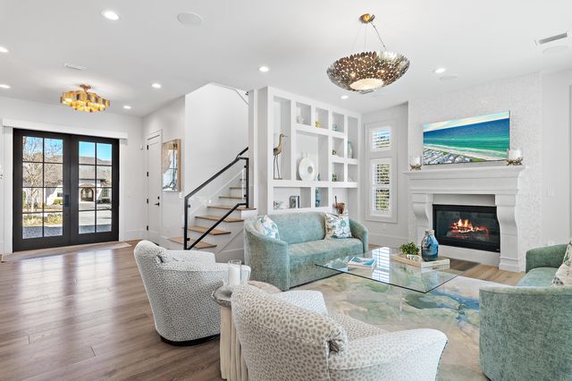 4572 Sailmaker Lane, Destin, FL 32541