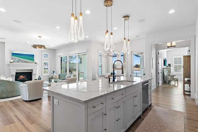 4572 Sailmaker Lane, Destin, FL 32541