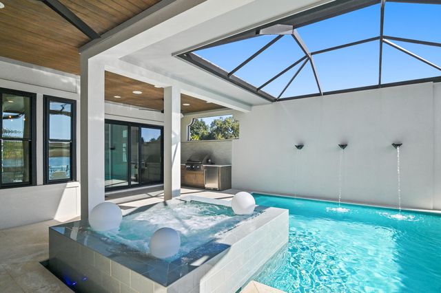 4572 Sailmaker Lane, Destin, FL 32541