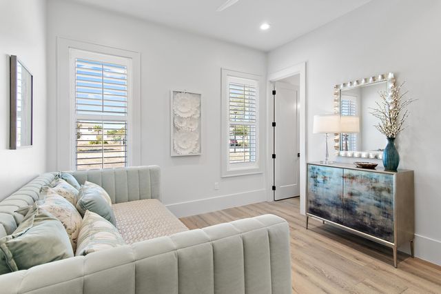 4572 Sailmaker Lane, Destin, FL 32541