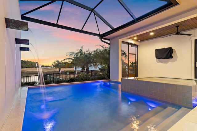 4572 Sailmaker Lane, Destin, FL 32541