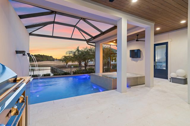 4572 Sailmaker Lane, Destin, FL 32541