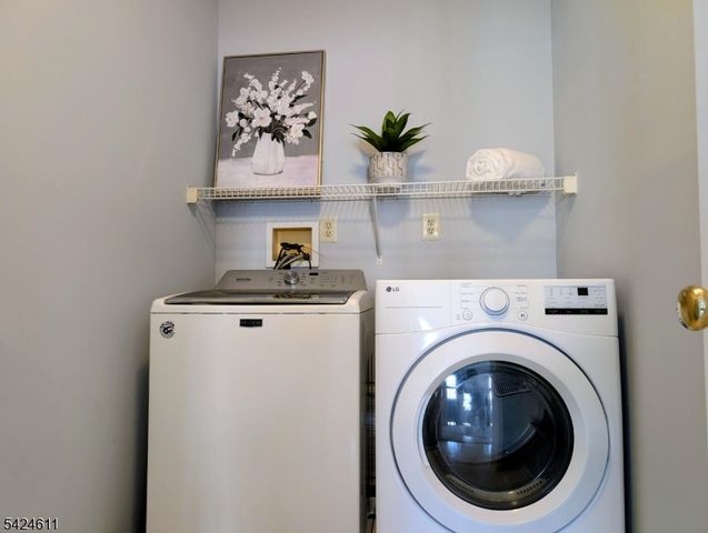 98 Harvard Cir, Montgomery Twp., NJ 08540