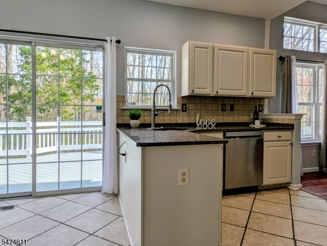 98 Harvard Cir, Montgomery Twp., NJ 08540