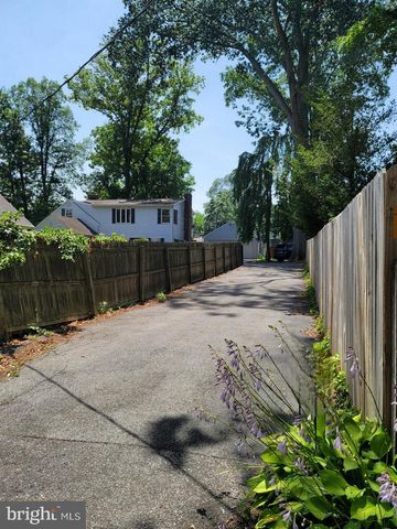 2503 FERRIS RD, Wilmington, DE 19805