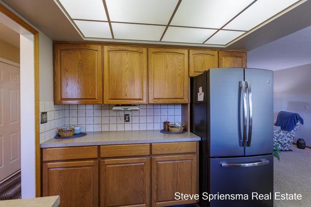 7821 88th Avenue, Zeeland, MI 49464