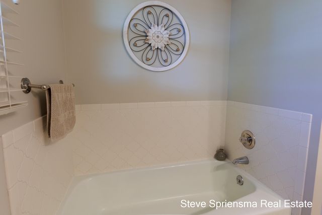 7821 88th Avenue, Zeeland, MI 49464