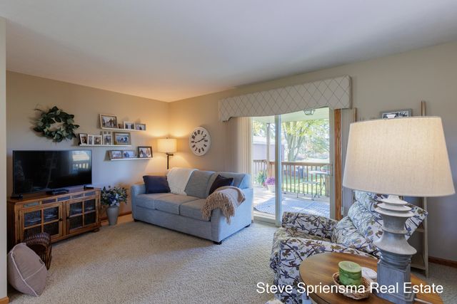 7821 88th Avenue, Zeeland, MI 49464