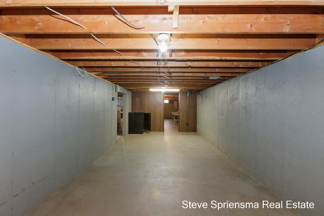 7821 88th Avenue, Zeeland, MI 49464