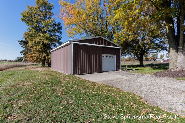 7821 88th Avenue, Zeeland, MI 49464