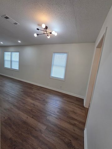 5026 FRANKIE LN, Memphis, TN 38109