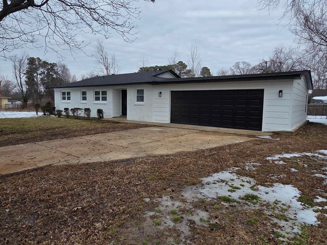 5026 FRANKIE LN, Memphis, TN 38109