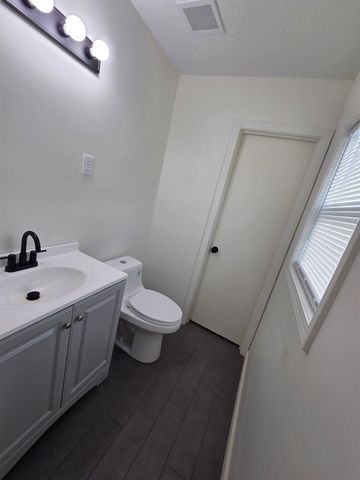 5026 FRANKIE LN, Memphis, TN 38109