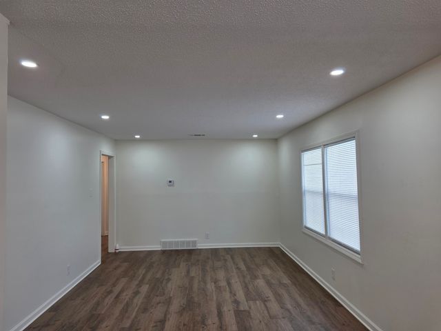 5026 FRANKIE LN, Memphis, TN 38109