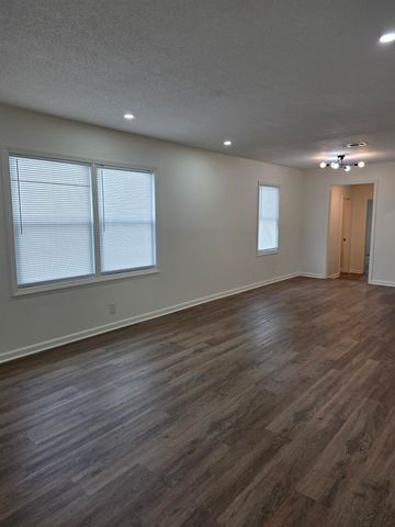 5026 FRANKIE LN, Memphis, TN 38109