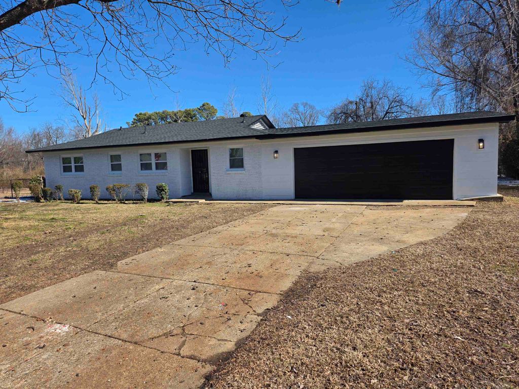 5026 FRANKIE LN, Memphis, TN 38109