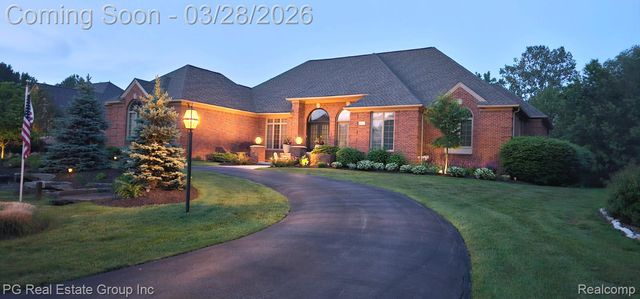 3571 Cedar Brook Drive, Rochester Hills, MI 48309