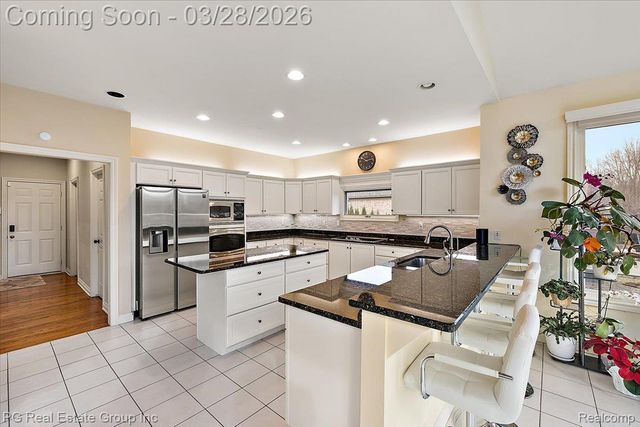 3571 Cedar Brook Drive, Rochester Hills, MI 48309