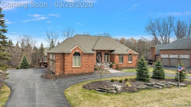 3571 Cedar Brook Drive, Rochester Hills, MI 48309