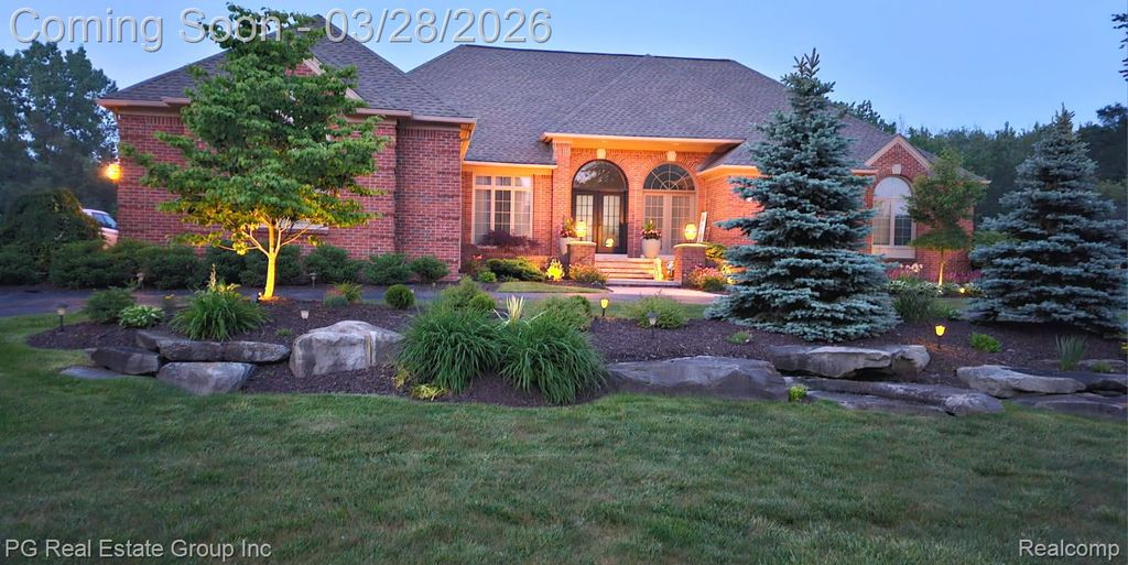 3571 Cedar Brook Drive, Rochester Hills, MI 48309