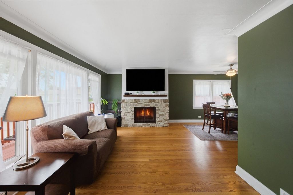 11362 S Hamlin Avenue, Chicago, IL 60655 — photo 2